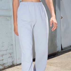 Brandy Melville Rosa sweatpants